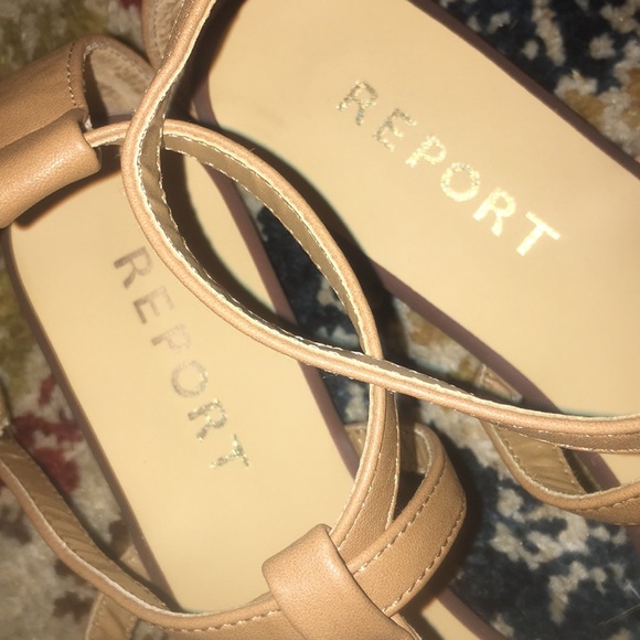 Report Brand tan size 8 gently used sandals - Picture 4 of 8